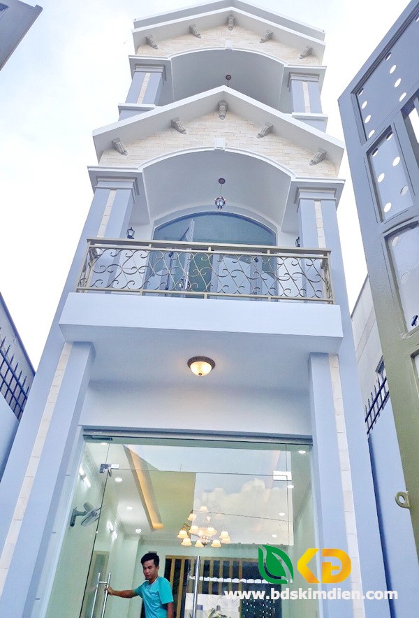 Bán nhà đẹp mặt tiền 2 lầu, hẻm 2266, Huỳnh Tấn Phát, Nhà Bè.